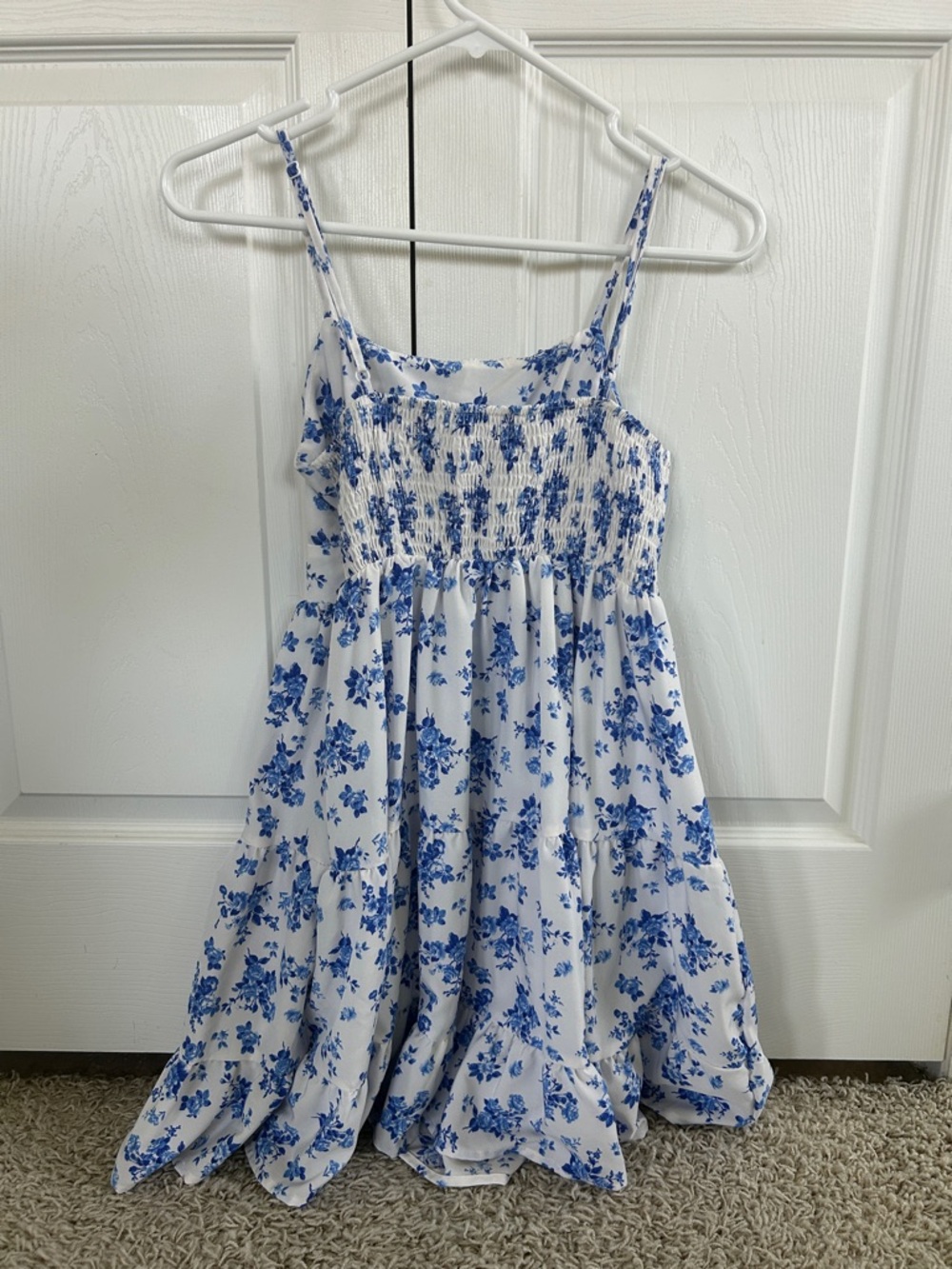 SHEIN Women’s XS Blue and White Floral Dress - Picture 9 of 9